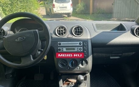 Ford Fiesta, 2005 год, 285 000 рублей, 6 фотография