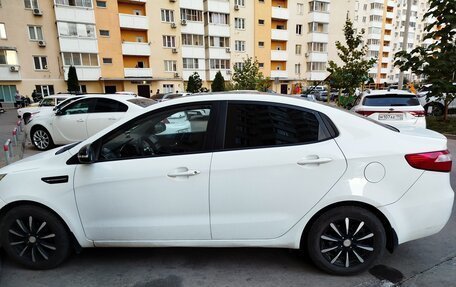 KIA Rio III рестайлинг, 2013 год, 700 000 рублей, 2 фотография