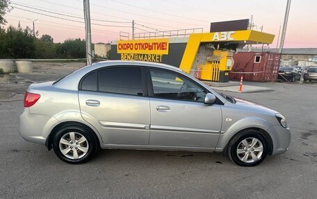 KIA Rio II, 2010 год, 650 000 рублей, 3 фотография