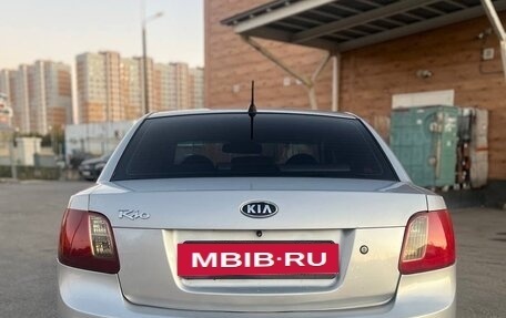 KIA Rio II, 2010 год, 650 000 рублей, 4 фотография