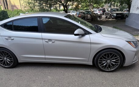 Hyundai Elantra VI рестайлинг, 2018 год, 1 400 000 рублей, 3 фотография