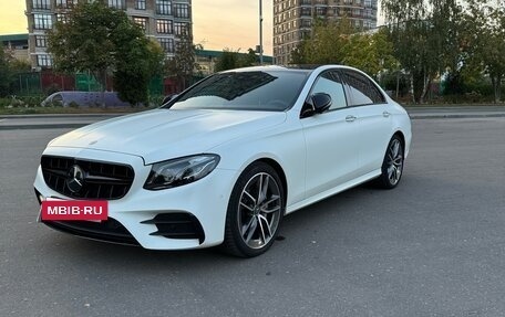 Mercedes-Benz E-Класс AMG, 2018 год, 5 999 990 рублей, 27 фотография