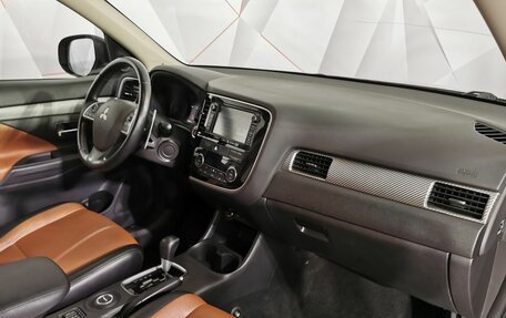 Mitsubishi Outlander III рестайлинг 3, 2012 год, 1 495 000 рублей, 13 фотография