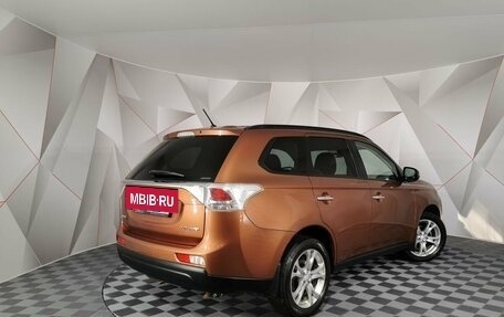 Mitsubishi Outlander III рестайлинг 3, 2012 год, 1 495 000 рублей, 2 фотография