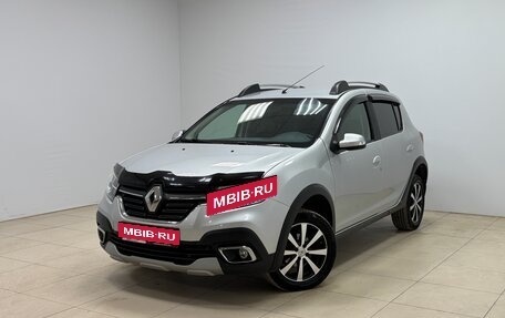 Renault Sandero II рестайлинг, 2019 год, 1 210 000 рублей, 1 фотография