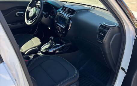 KIA Soul II рестайлинг, 2016 год, 1 500 000 рублей, 11 фотография