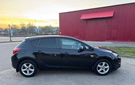 Opel Astra J, 2013 год, 1 050 000 рублей, 8 фотография