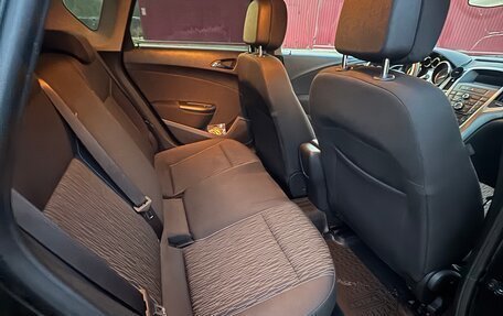 Opel Astra J, 2013 год, 1 050 000 рублей, 10 фотография