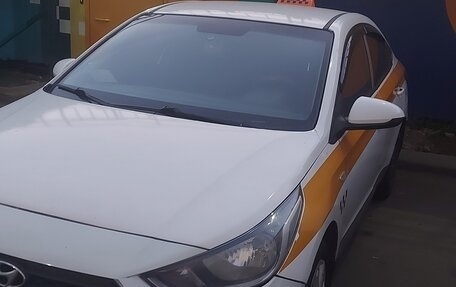 Hyundai Solaris II рестайлинг, 2018 год, 660 000 рублей, 17 фотография