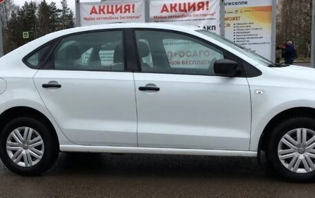 Volkswagen Polo VI (EU Market), 2018 год, 640 000 рублей, 2 фотография