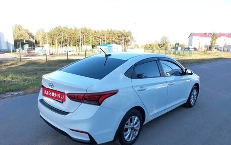 Hyundai Solaris II рестайлинг, 2017 год, 1 150 000 рублей, 3 фотография