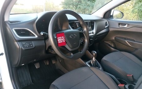 Hyundai Solaris II рестайлинг, 2017 год, 1 150 000 рублей, 31 фотография