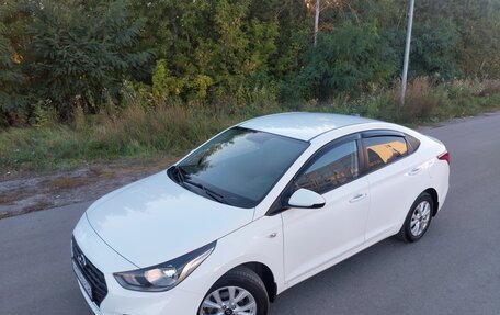 Hyundai Solaris II рестайлинг, 2017 год, 1 150 000 рублей, 35 фотография