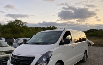 Hyundai H-1 II рестайлинг, 2018 год, 2 300 000 рублей, 1 фотография