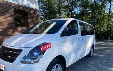 Hyundai H-1 II рестайлинг, 2018 год, 2 300 000 рублей, 3 фотография