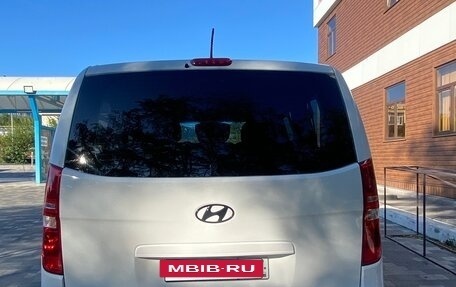 Hyundai H-1 II рестайлинг, 2018 год, 2 300 000 рублей, 6 фотография