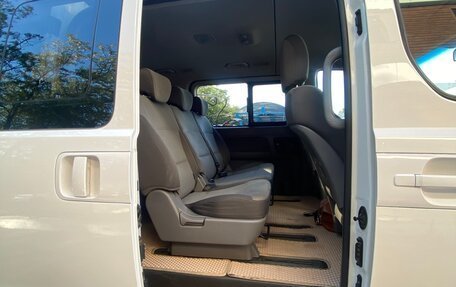 Hyundai H-1 II рестайлинг, 2018 год, 2 300 000 рублей, 9 фотография