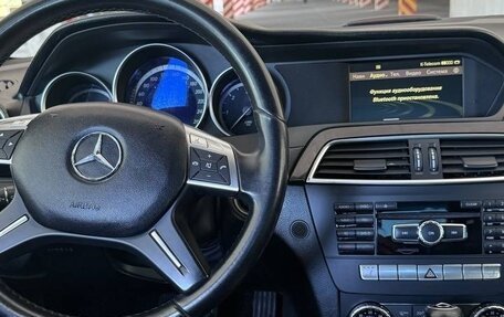 Mercedes-Benz C-Класс, 2011 год, 1 300 000 рублей, 9 фотография