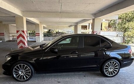 Mercedes-Benz C-Класс, 2011 год, 1 300 000 рублей, 6 фотография