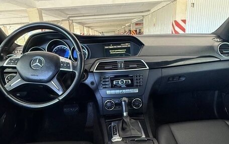 Mercedes-Benz C-Класс, 2011 год, 1 300 000 рублей, 10 фотография