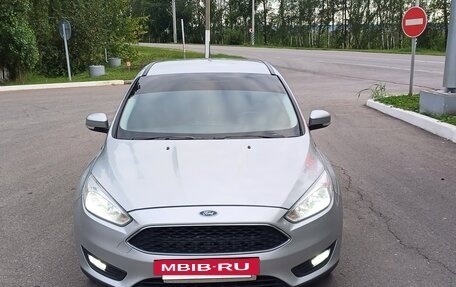 Ford Focus III, 2015 год, 850 000 рублей, 2 фотография