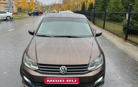 Volkswagen Polo VI (EU Market), 2018 год, 1 200 000 рублей, 2 фотография