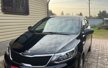KIA Rio III рестайлинг, 2016 год, 1 050 000 рублей, 2 фотография