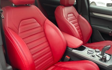 Alfa Romeo Stelvio, 2022 год, 3 990 000 рублей, 13 фотография