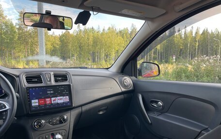 Renault Sandero II рестайлинг, 2018 год, 1 340 000 рублей, 23 фотография