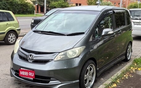 Honda Freed I, 2009 год, 1 090 000 рублей, 2 фотография