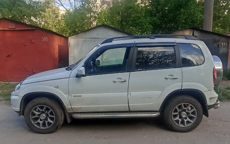 Chevrolet Niva I рестайлинг, 2012 год, 560 000 рублей, 6 фотография