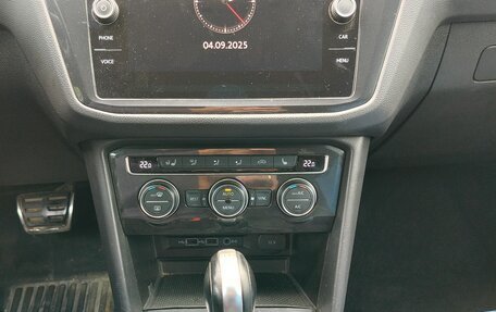 Volkswagen Tiguan II, 2018 год, 2 500 000 рублей, 8 фотография