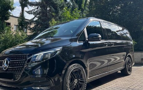 Mercedes-Benz V-Класс, 2024 год, 17 300 000 рублей, 1 фотография