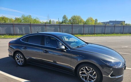 Hyundai Sonata VIII, 2020 год, 2 600 000 рублей, 2 фотография