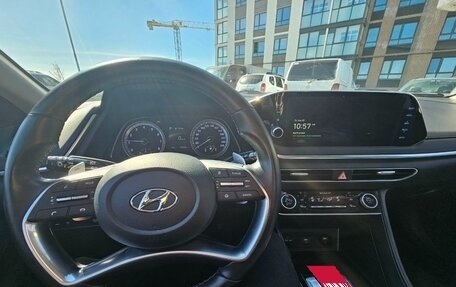 Hyundai Sonata VIII, 2020 год, 2 600 000 рублей, 10 фотография