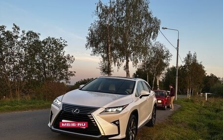 Lexus RX IV рестайлинг, 2016 год, 3 400 000 рублей, 4 фотография