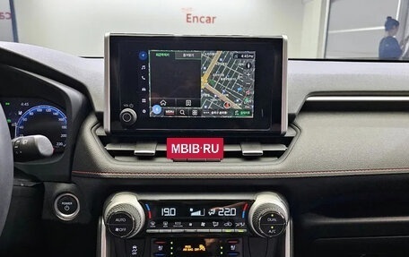 Toyota RAV4, 2023 год, 3 991 374 рублей, 5 фотография