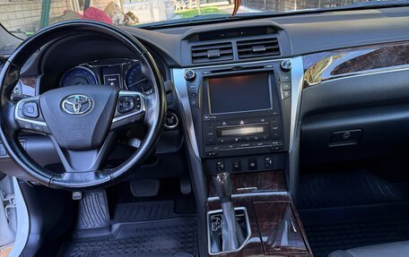 Toyota Camry, 2017 год, 3 100 000 рублей, 9 фотография