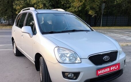 KIA Carens III (RP), 2010 год, 915 000 рублей, 3 фотография