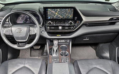 Toyota Highlander, 2023 год, 4 637 427 рублей, 14 фотография