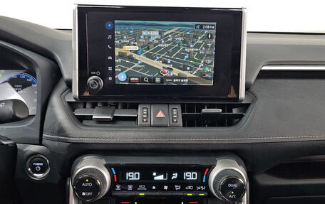 Toyota RAV4, 2023 год, 3 620 491 рублей, 11 фотография