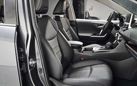 Toyota RAV4, 2023 год, 3 620 491 рублей, 15 фотография