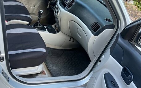 Hyundai Verna II, 2006 год, 325 000 рублей, 4 фотография