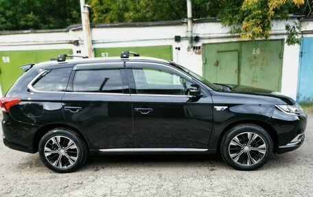 Mitsubishi Outlander III рестайлинг 3, 2019 год, 3 100 000 рублей, 16 фотография