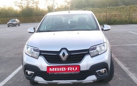 Renault Logan II, 2020 год, 1 050 000 рублей, 5 фотография