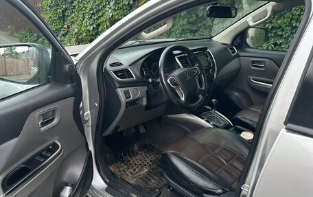Mitsubishi L200 IV рестайлинг, 2017 год, 2 450 000 рублей, 13 фотография