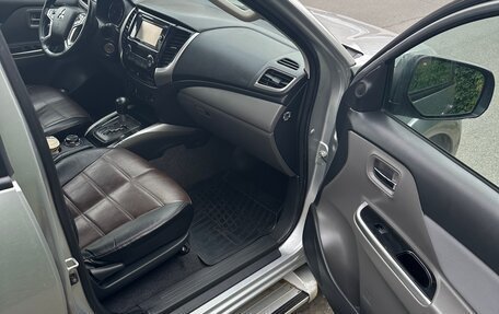 Mitsubishi L200 IV рестайлинг, 2017 год, 2 450 000 рублей, 12 фотография