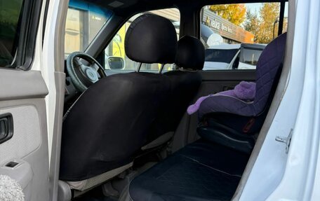 Nissan Cube II, 2001 год, 350 000 рублей, 8 фотография