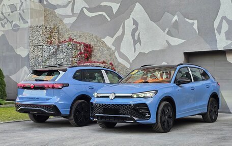 Volkswagen Tiguan, 2024 год, 4 300 000 рублей, 27 фотография