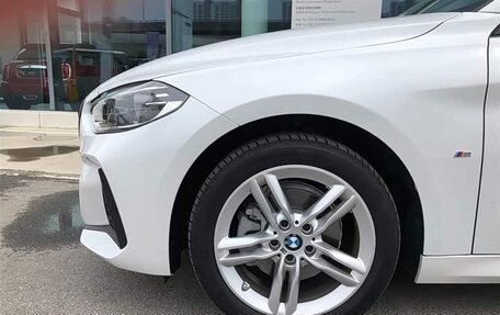BMW 1 серия, 2022 год, 1 603 277 рублей, 16 фотография
